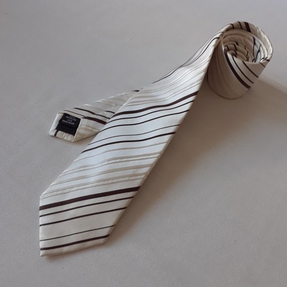 Jerry Garcia. Slim Striped Silk Tie. Off-White & Brown - Picture 9 of 9